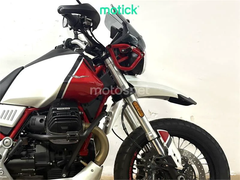 Moto Guzzi V85 TT - Vista 3