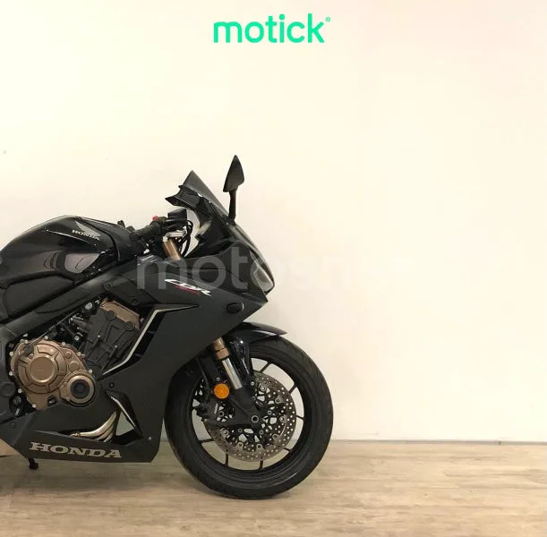 Honda CB650R - Vista 4