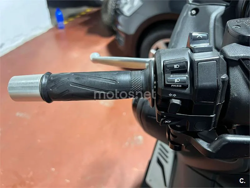 Yamaha TMAX 530 - Vista 6