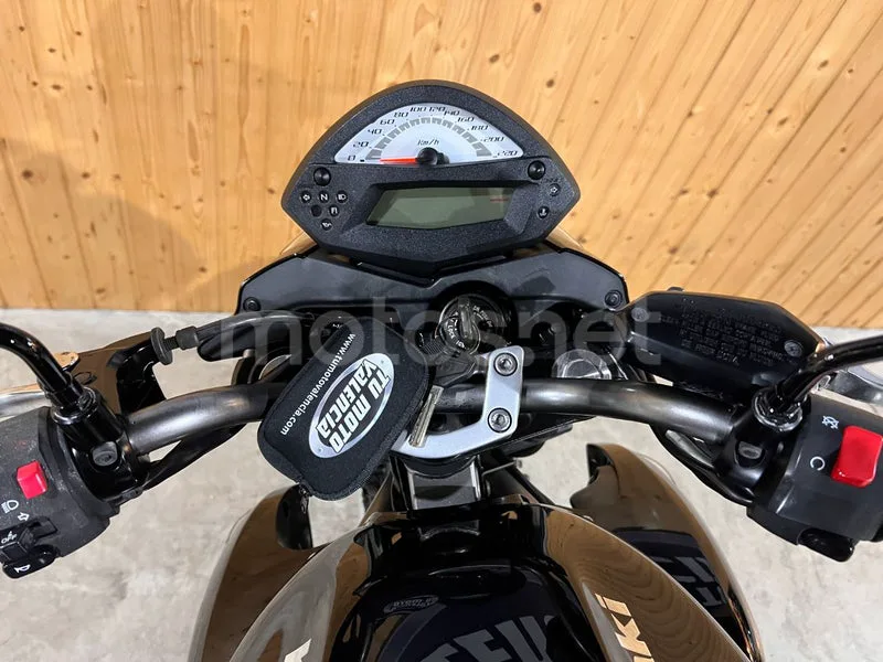Kawasaki ER-6n - Vista 20