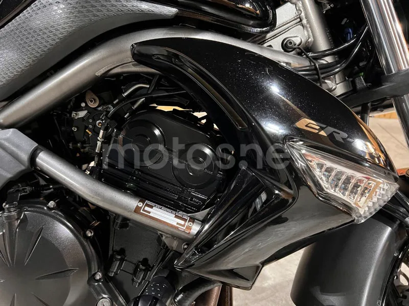 Kawasaki ER-6n - Vista 44