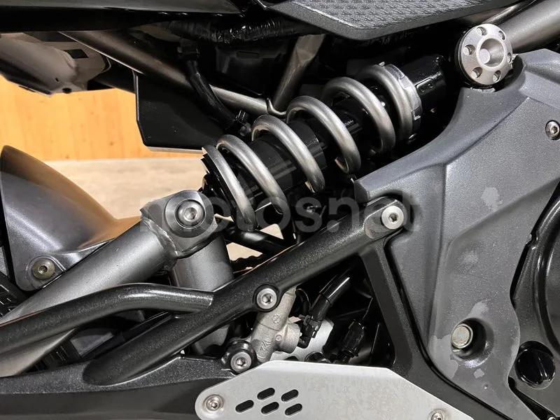 Kawasaki ER-6n - Vista 54