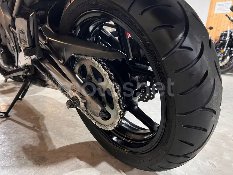 Kawasaki ER-6n - Vista 65