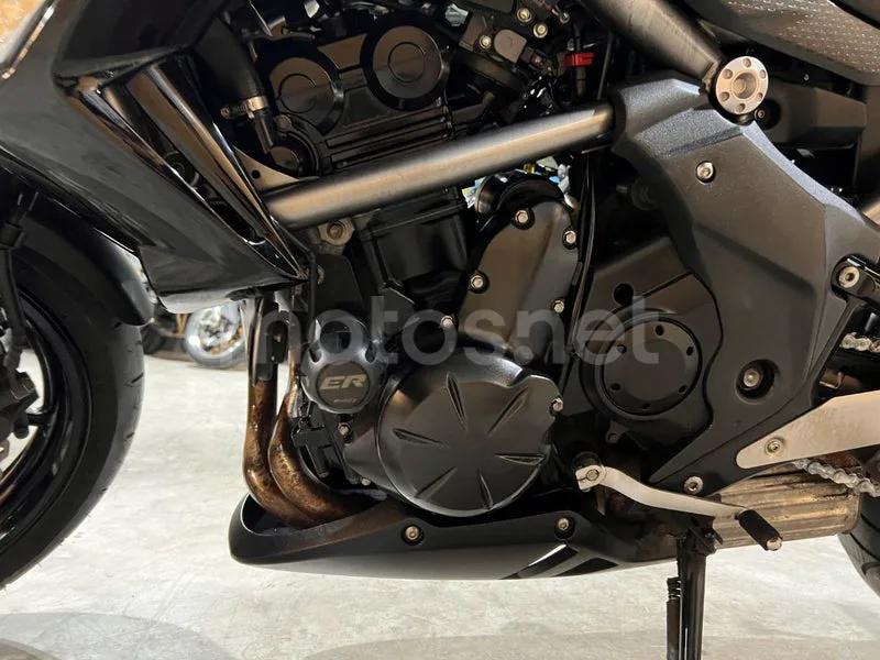 Kawasaki ER-6n - Vista 70