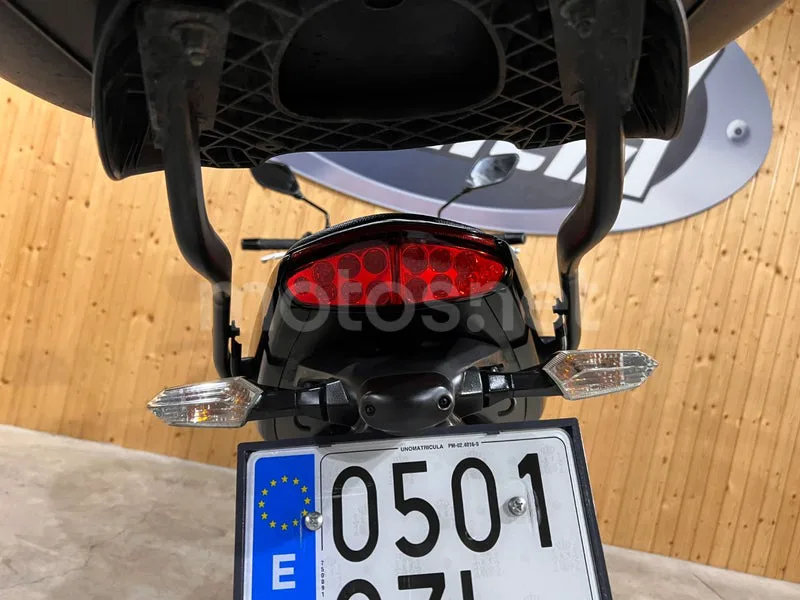 Kawasaki ER-6n - Vista 9