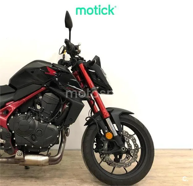 Honda CB750 Hornet - Vista 4