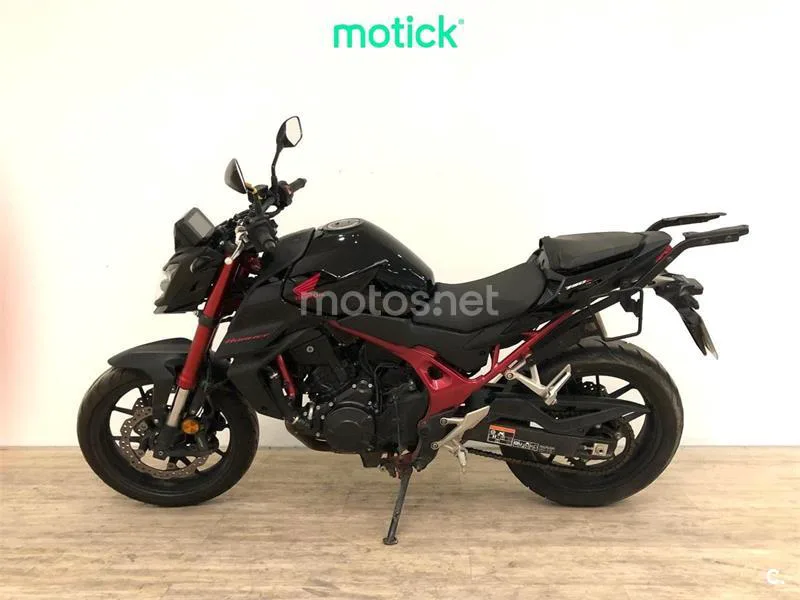 Honda CB750 Hornet - Vista 6
