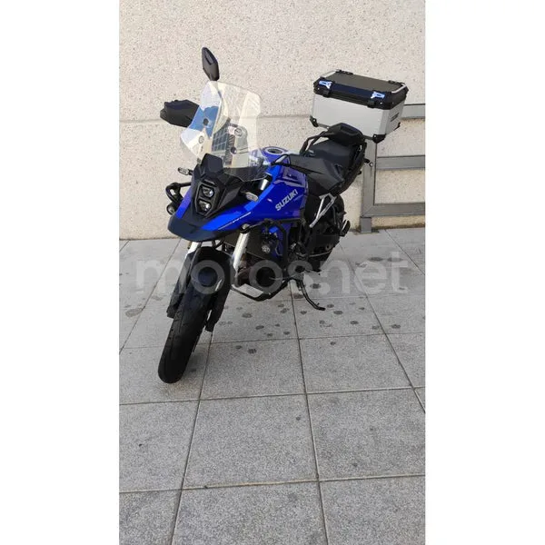 Suzuki V-Strom 800 - Vista 5