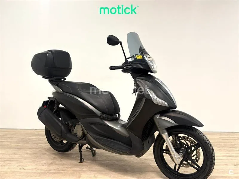 Piaggio Beverly 300 - Vista 8