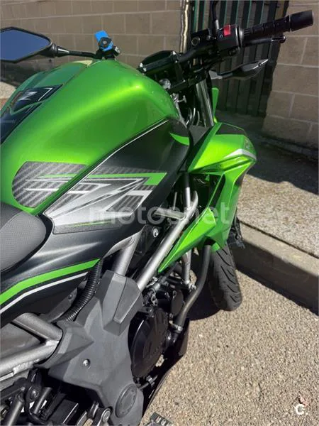 Kawasaki Z125 - Vista 7