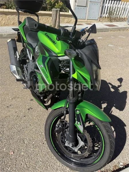 Kawasaki Z125 - Vista 8