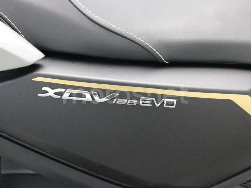 Keeway XDV 125 EVO PRO - Vista 11