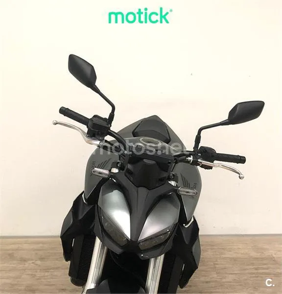 Honda CB1000 Hornet - Vista 9
