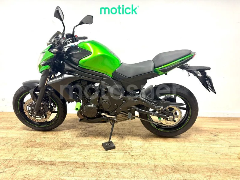 Kawasaki ER-6n - Vista 6