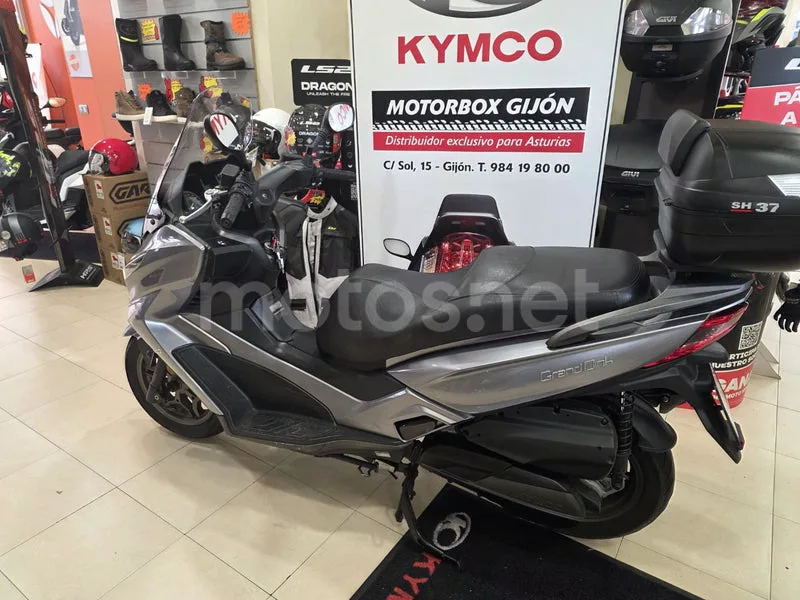 Kymco Grand Dink 300 2400 € 2020 Asturias - 2