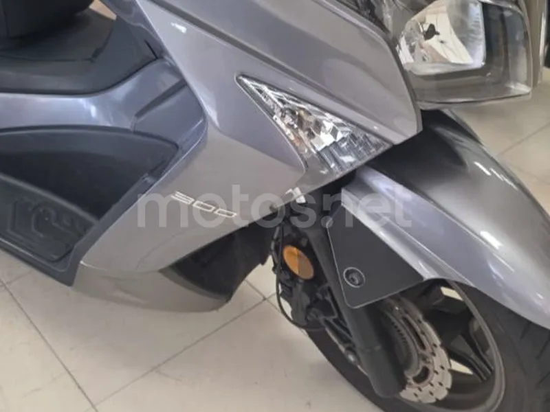 Kymco Grand Dink 300 - Vista 12