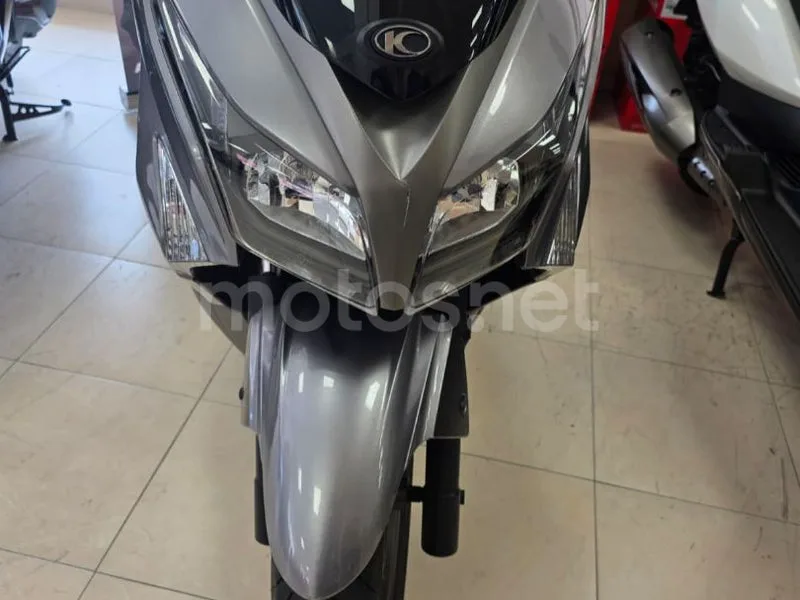 Kymco Grand Dink 300 - Vista 13