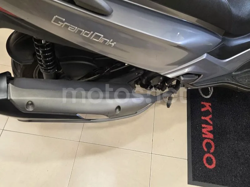 Kymco Grand Dink 300 - Vista 7