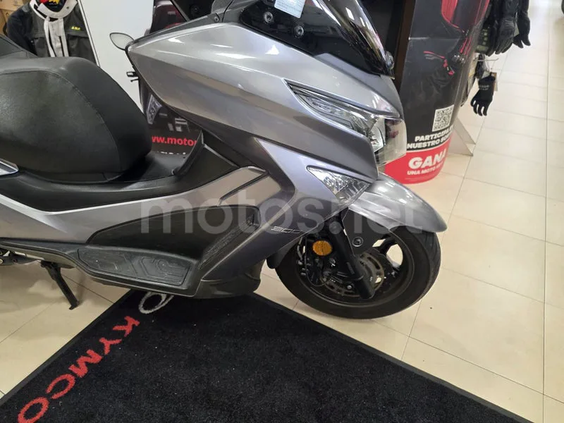 Kymco Grand Dink 300 - Vista 10