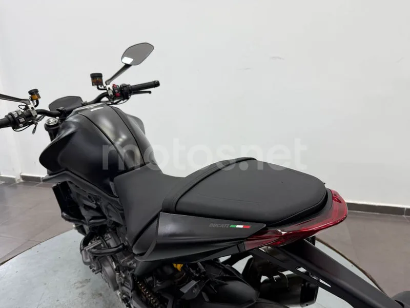 Ducati Monster - Vista 12