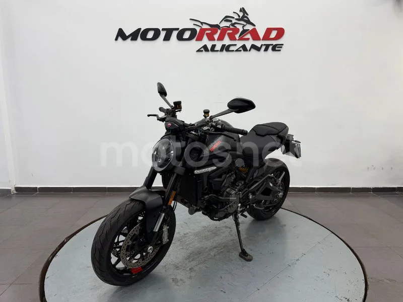 Ducati Monster - Vista 17