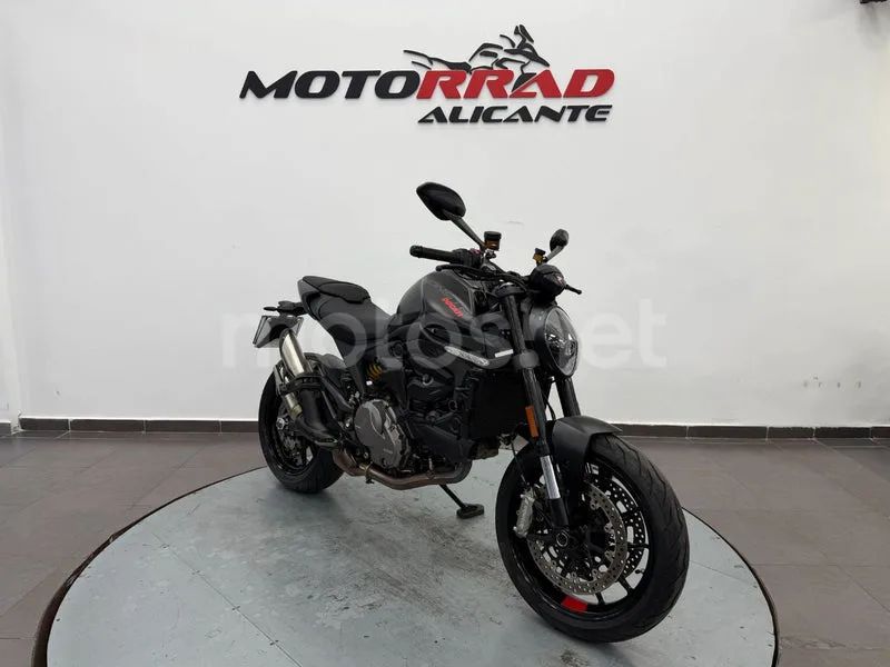 Ducati Monster - Vista 21