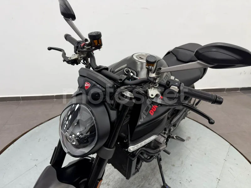 Ducati Monster - Vista 23