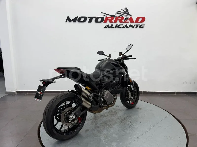 Ducati Monster - Vista 5