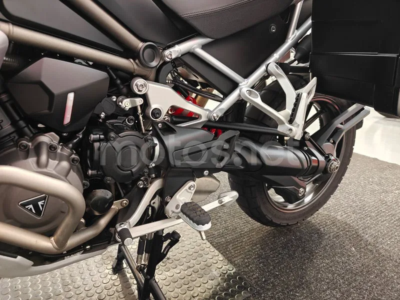 Triumph Tiger 1200 GT - Vista 17