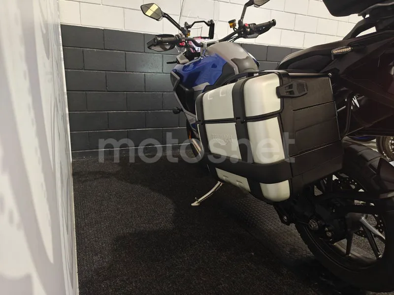 Triumph Tiger 1200 GT - Vista 5