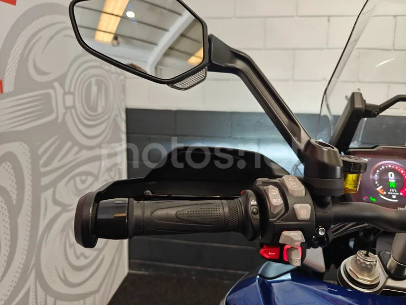 Triumph Tiger 1200 GT - Vista 10