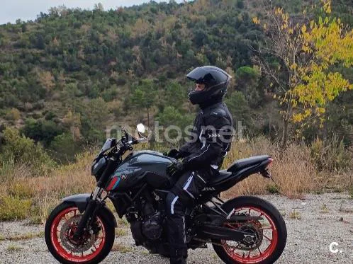 Yamaha MT-07 - Vista 4