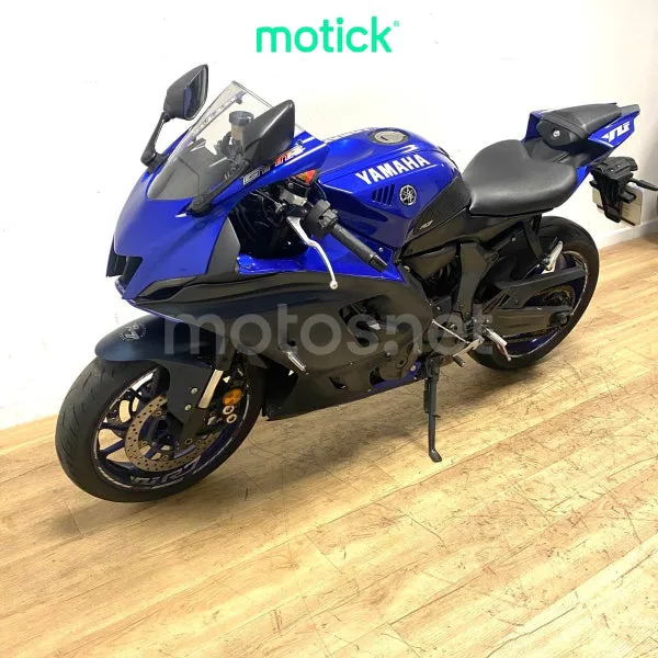 Yamaha YZF-R7 - Vista 10