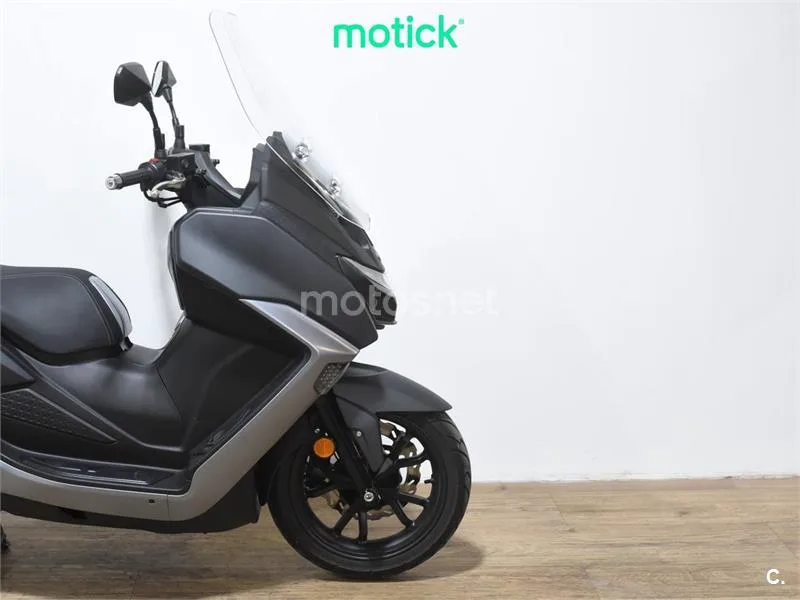 SYM Maxsym 400 - Vista 4
