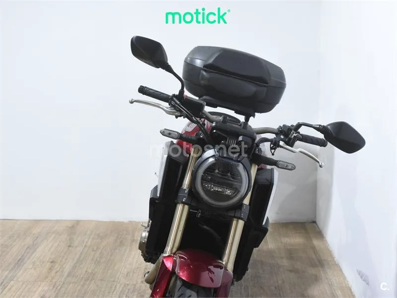 Honda CB650R - Vista 11