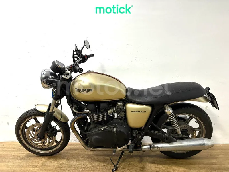 Triumph Bonneville - Vista 5