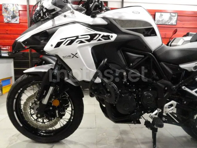 Benelli TRK 502 - Vista 6
