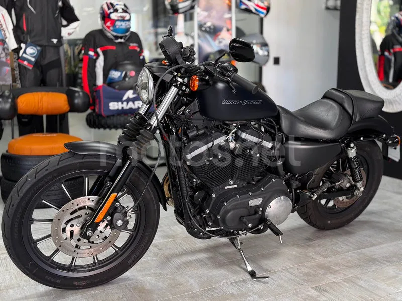 Harley-Davidson Sportster 883 - Vista 6