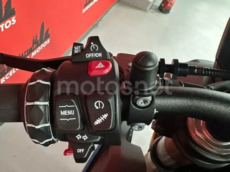 BMW S 1000 R - Vista 9