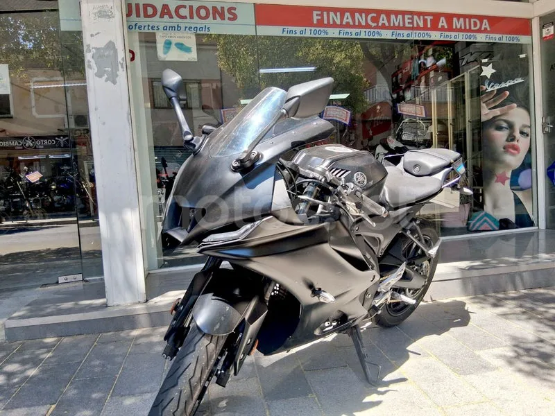 Yamaha YZF-R125 - Vista 3