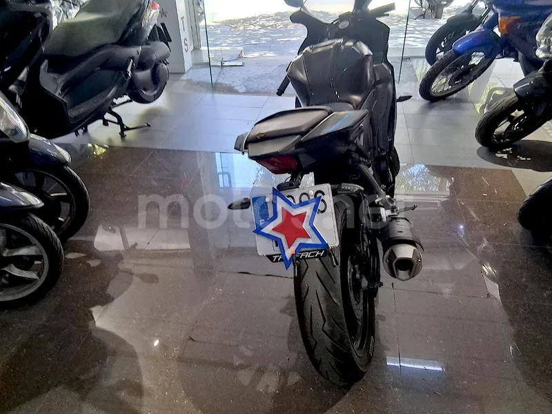 Yamaha YZF-R125 - Vista 5