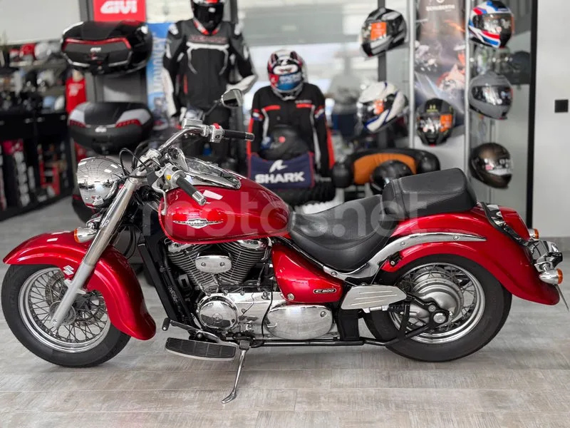 Suzuki Intruder C800 - Vista 4