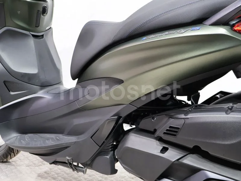 Piaggio Beverly S 400 - Vista 14
