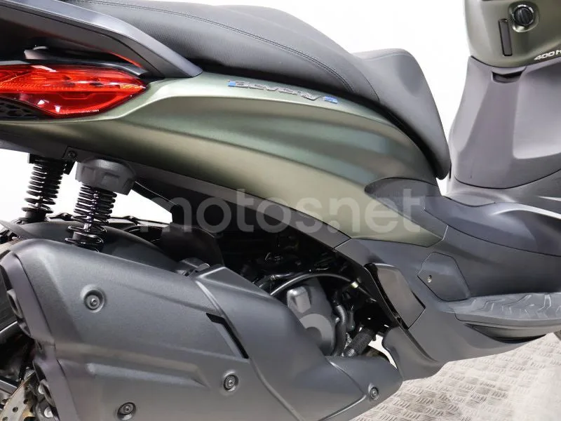 Piaggio Beverly S 400 - Vista 15