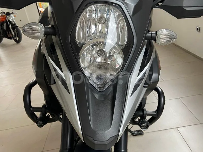 Suzuki V-Strom 1000XT - Vista 3