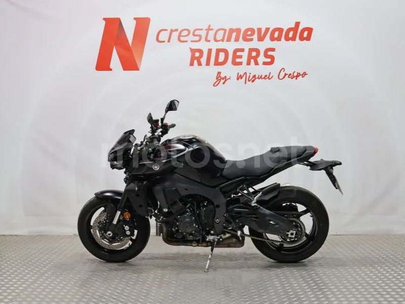 Yamaha MT-10 - Vista 3