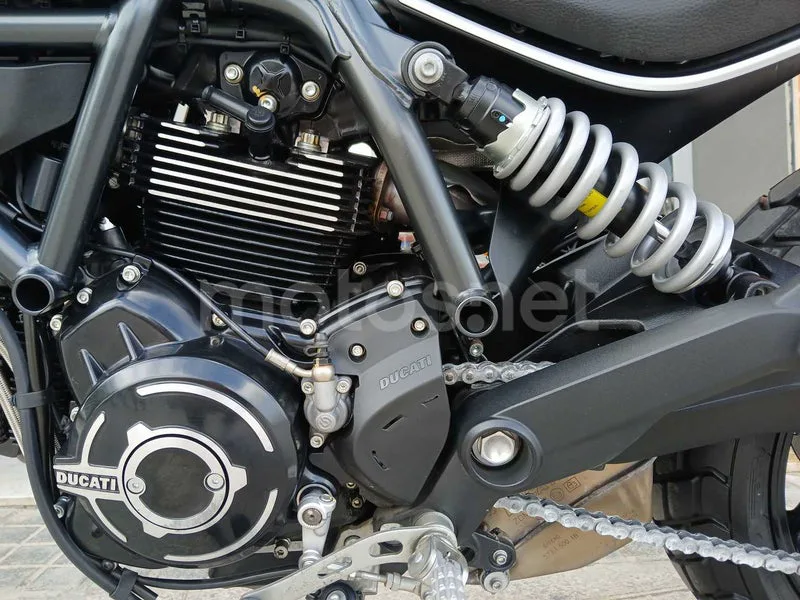 Ducati Scrambler - Vista 11