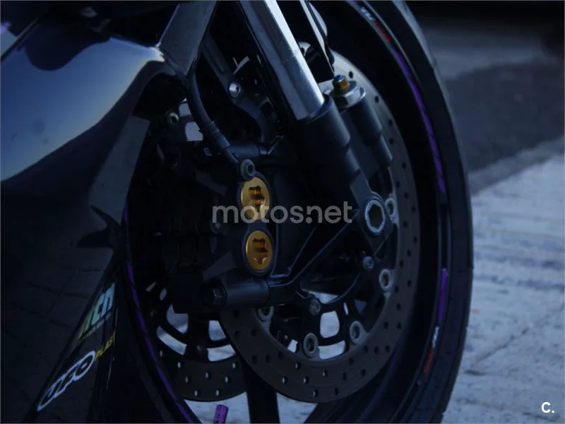 Yamaha YZF-R6 - Vista 9