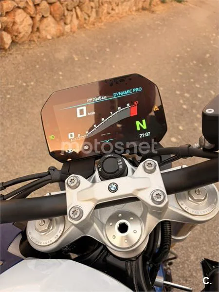 BMW F 900 R - Vista 3