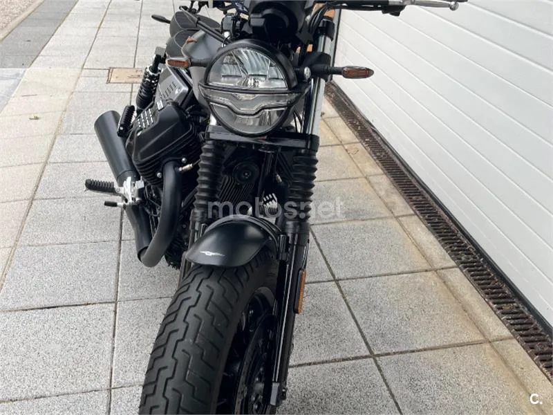 Moto Guzzi V9 - Vista 5
